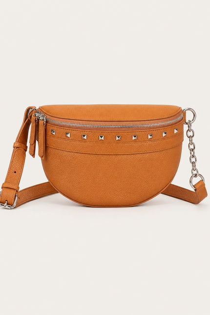 Sac banane femme en cuir fendu avec chaîne — vue de face sur fond gris clair