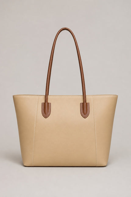Sac à main de cours femme zippé en similicuir — vue de face sur fond gris clair