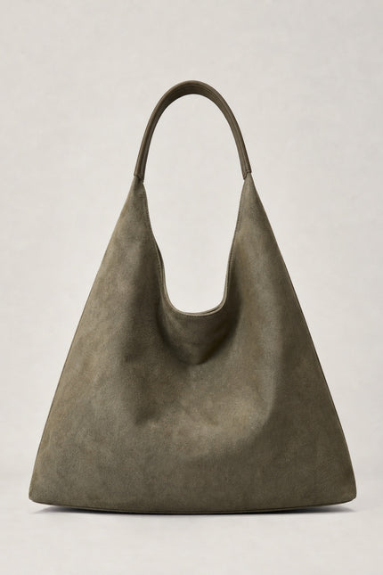 Sac besace femme en suédine avec pochette — vue de face sur fond gris clair