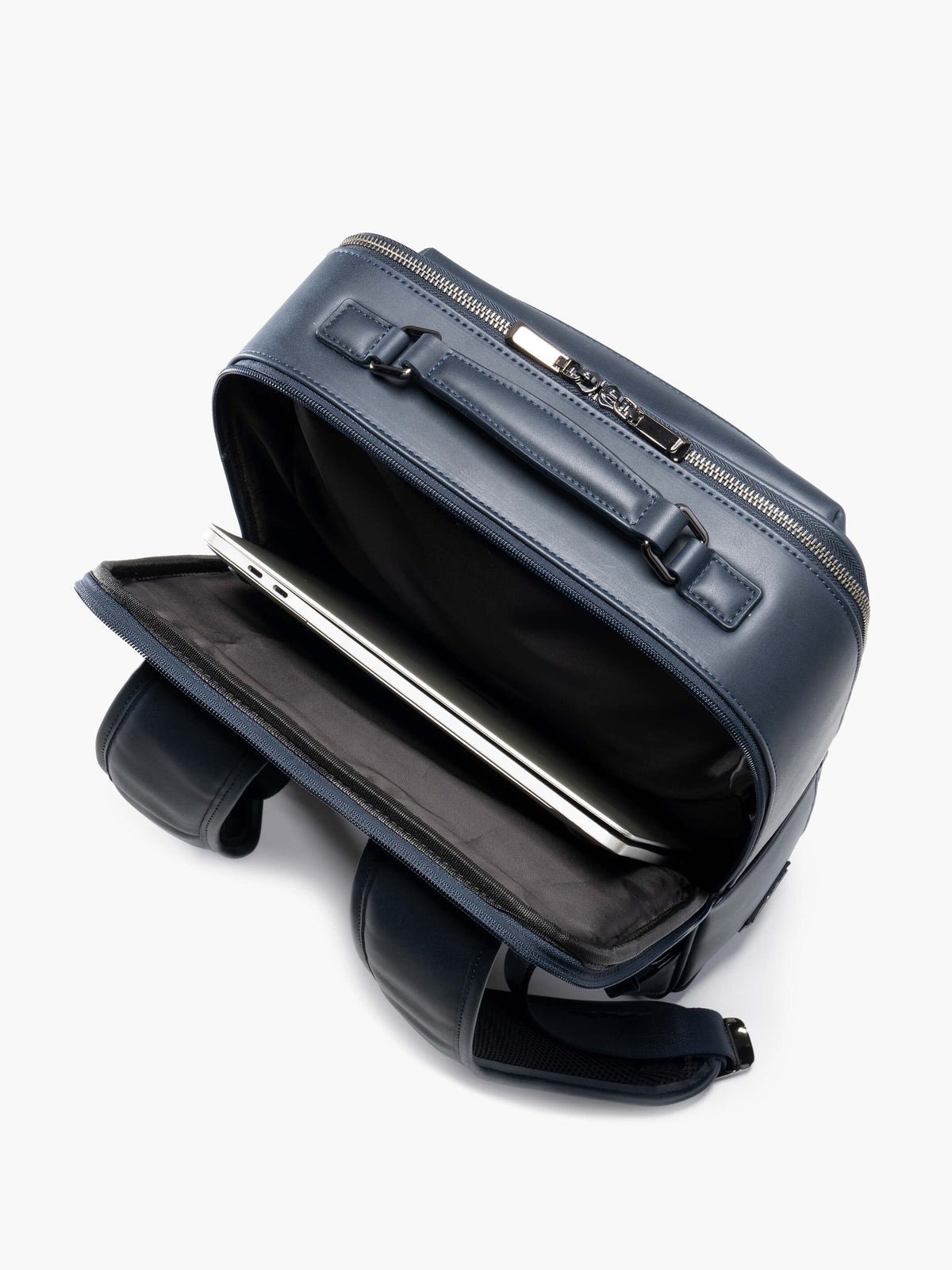 Aurean Paris - Explorer Light Backpack Plus Interior view of Explorer Light Backpack Plus showing full clamshell opening and 16-inch laptop capacity.
