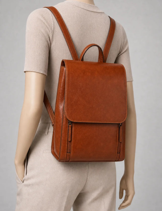 Sac à dos cuir femme élégant grande capacité porté en studio - Aurean Paris - Admin refs